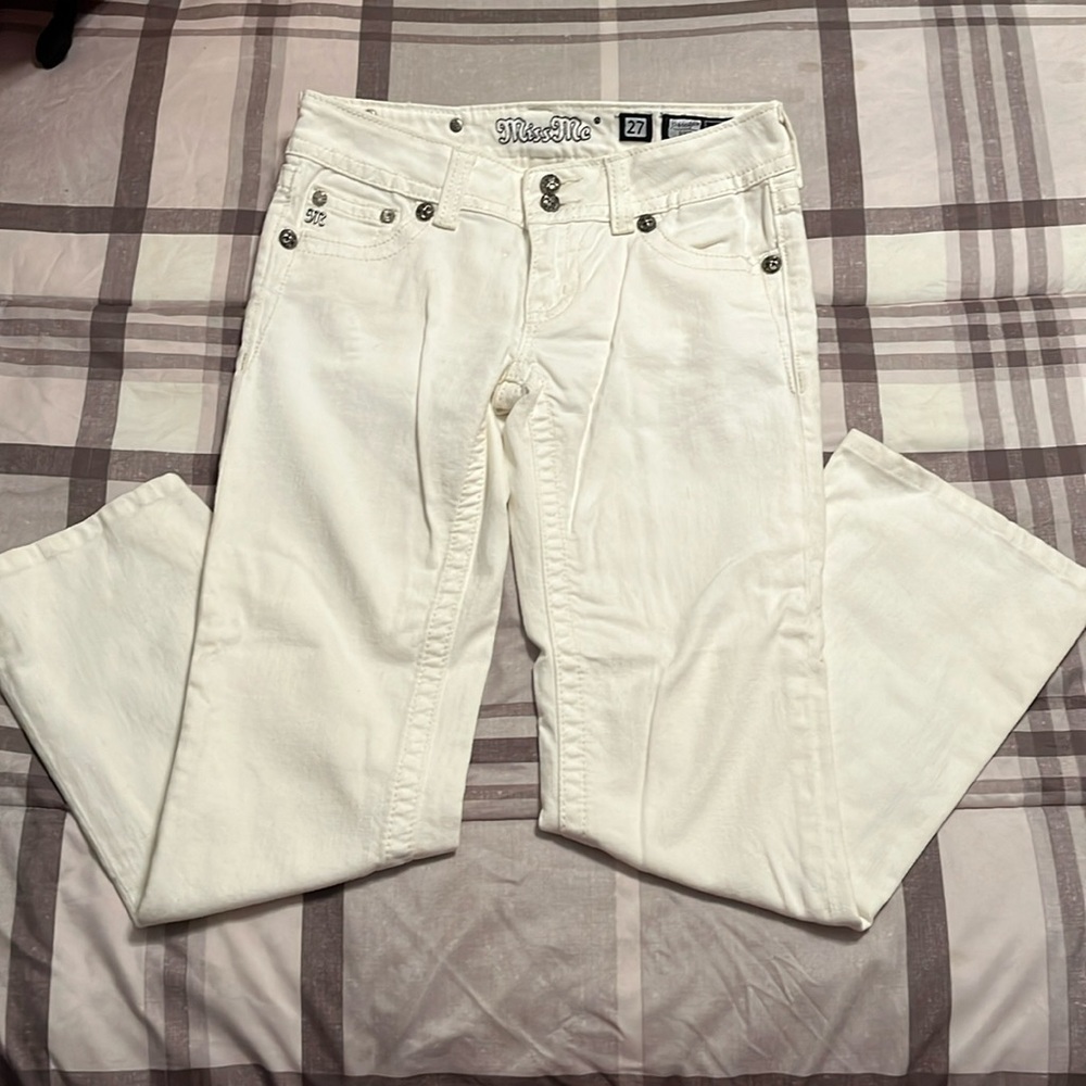 Miss Me White Boot Cut Jeans.  Silver and Rhinestone Embellishments.